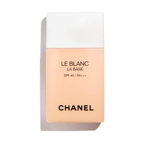 le blanc base de teint chanel spf 40|Chanel le blanc.